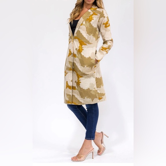 Stylish Camouflage Women's Coat - Picture 2 of 4